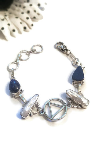 Lapis Lazuli & Biwa Pearl AA Bracelet
